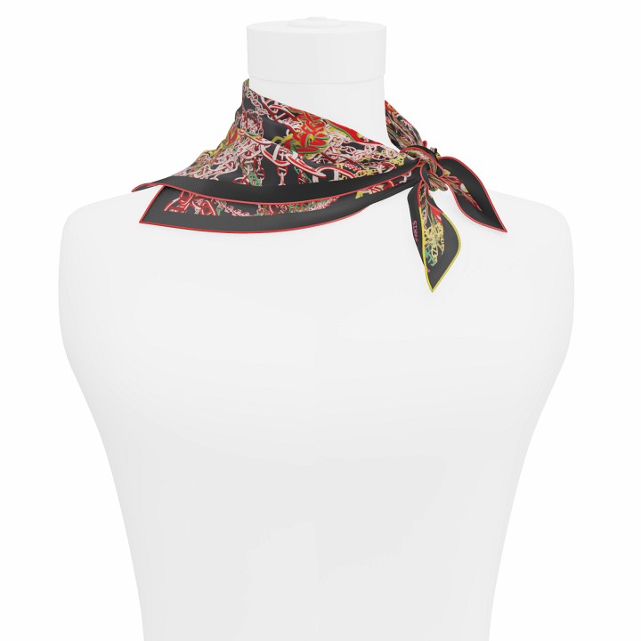 "Pop Chain" square 45 scarf