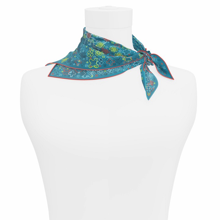 "Criss Cross" square 45 scarf